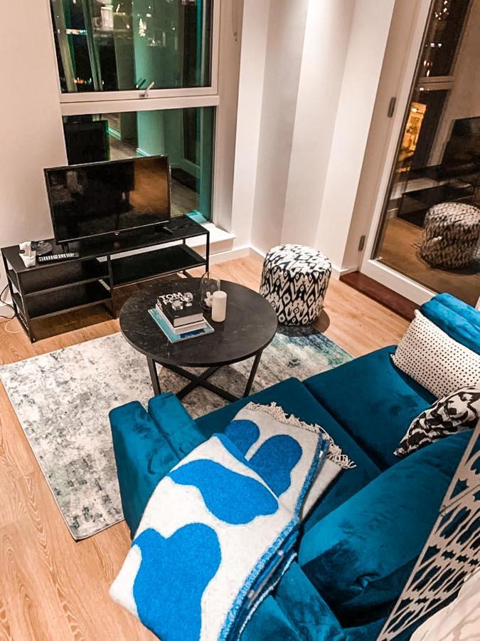 Luxury Apartment - 1 Min From Station London Exterior photo